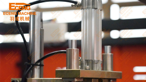 4000BPH PET Blowing Moulding Machine 4 Cavity With Advanced Tech