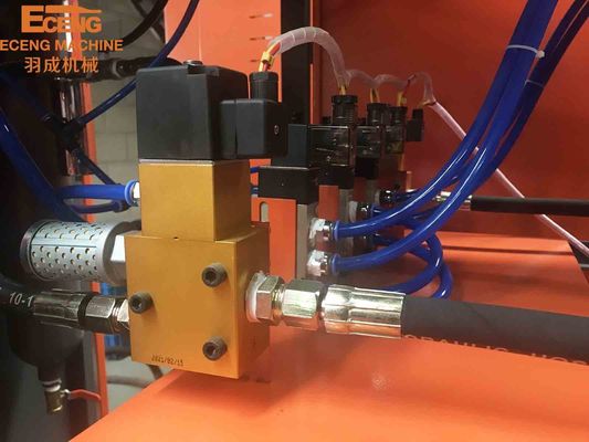 YC-2L-2 2000 Ml Semi Auto Blowing Machine 3PHASE For PET Plastic Bottles 380V