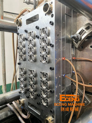 SKD61 PET Bottle Mould Manufacturer 9kw PET Moulding 730x450x480mm