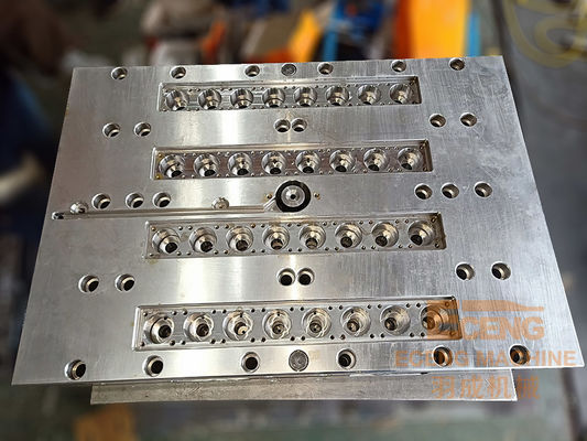 4Cr13 SS PET Bottle Mould 730x450x480mm Injection Molding