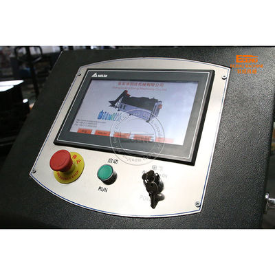 Alcohol Bottle 4 Cavity PET Blowing Machine 600ml Stretch Blow Molding