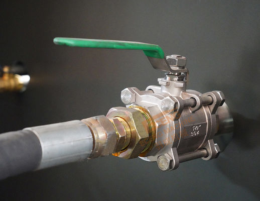 Eceng Plastic Water Bottle Making Machine 6000bph Blow Molding