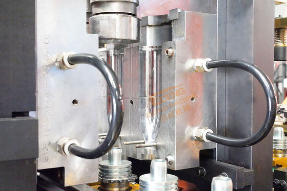 PC PVC Plastic Bottle Automatic PET Blowing Machine 27kw 9kg/Cm2